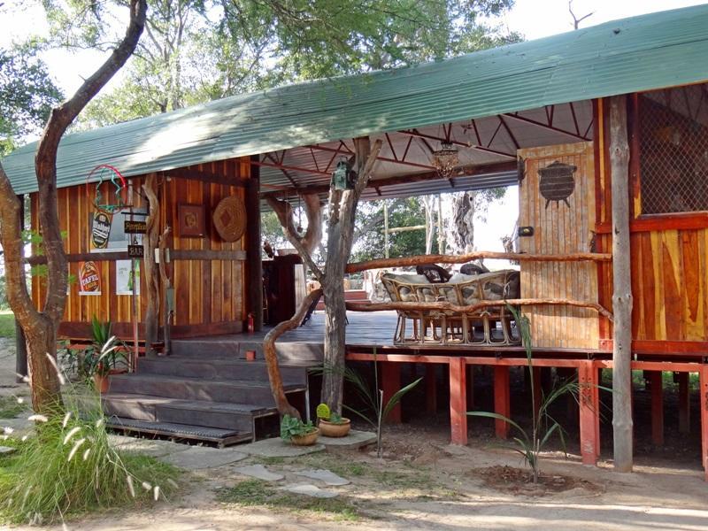 Mukuku Rest Camp Hotel Shimweghe Kültér fotó